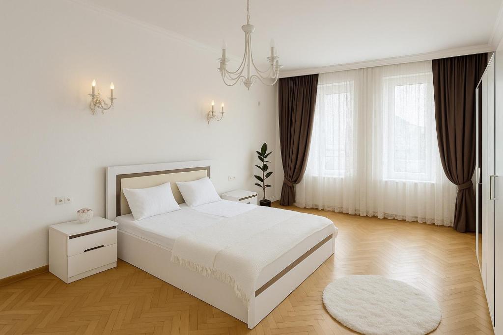 White Apartament in old tbilisi, Tbilisi