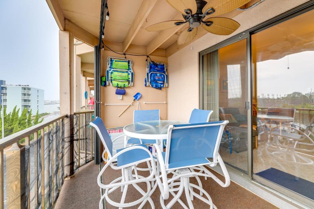 Steps to Beach Condo with Pool in Ocean City!, Ocean City