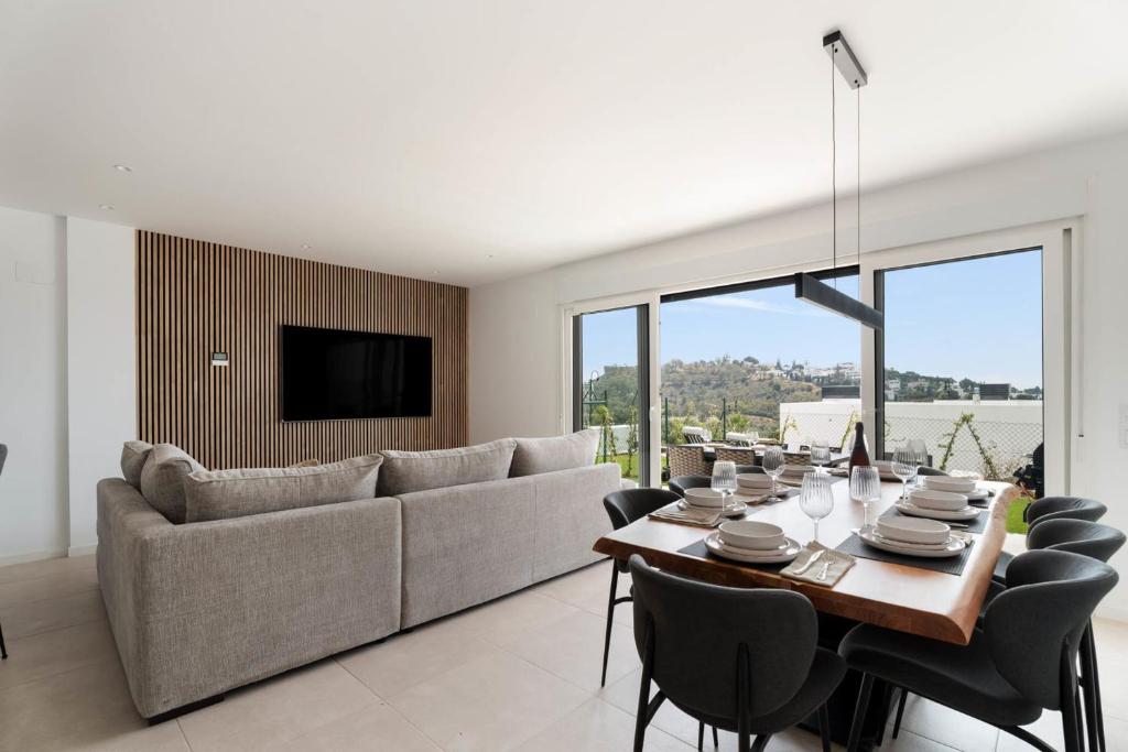 Modern 4-Bedroom Townhouse in Cala Serena Village Walk to the Beach Golf - 5