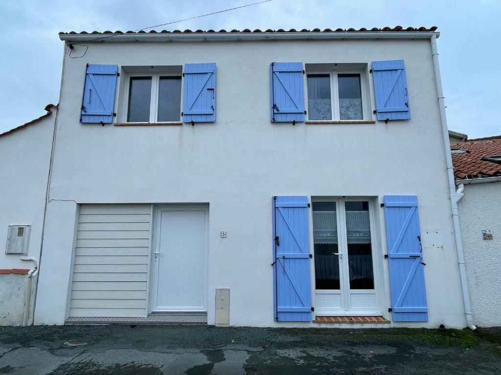 Maison familiale près plage avec WiFi et animaux admis - FR-1-22-378 - 3
