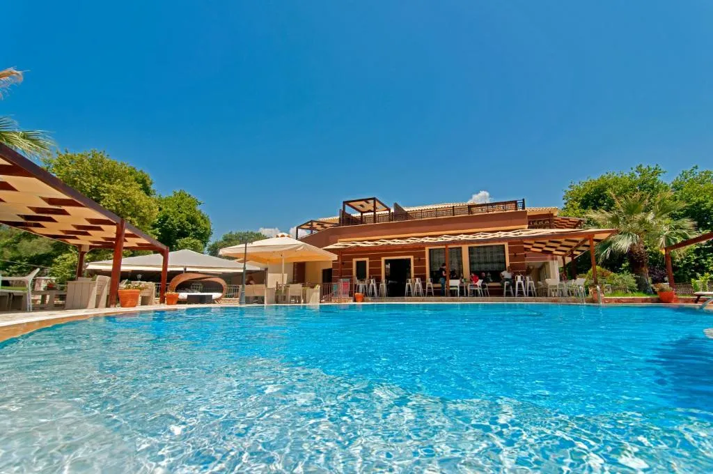 Riviera Perdika Hotel, hotel in Perdika