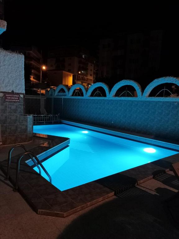 Villa Fortin Pension — Swimming pool in Kuşadası, Aydin