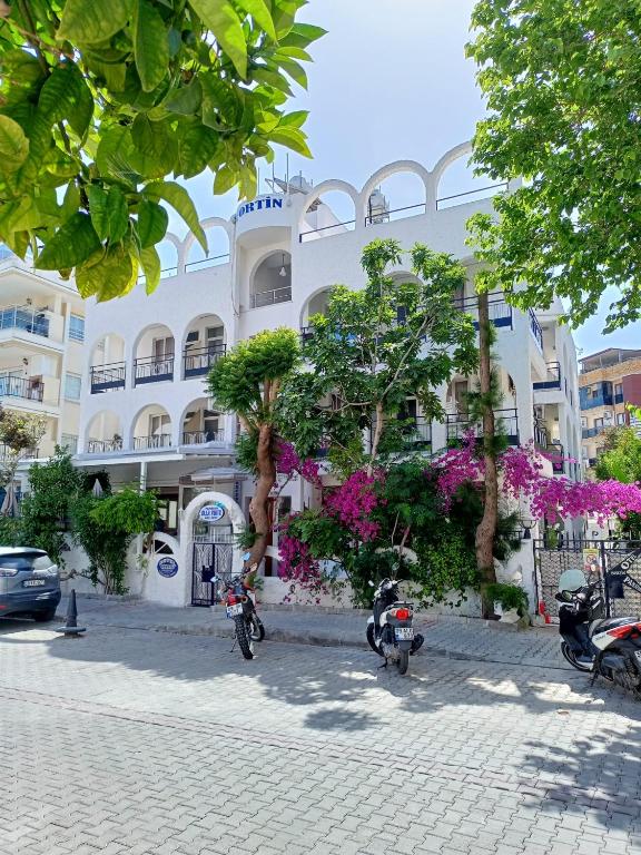 Villa Fortin Pension — Hotel building in Kuşadası, Aydin