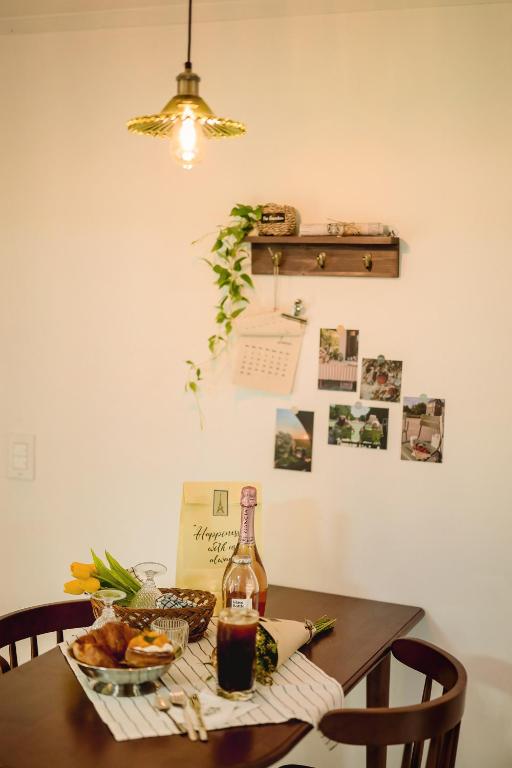 Opening Special,4 min to Airport Bus, 6 min to Olive Young, fast access to Gangnam, Jamsil, Jongno, Hongdae, Express Bus Terminal , anywhere in the city, Soul