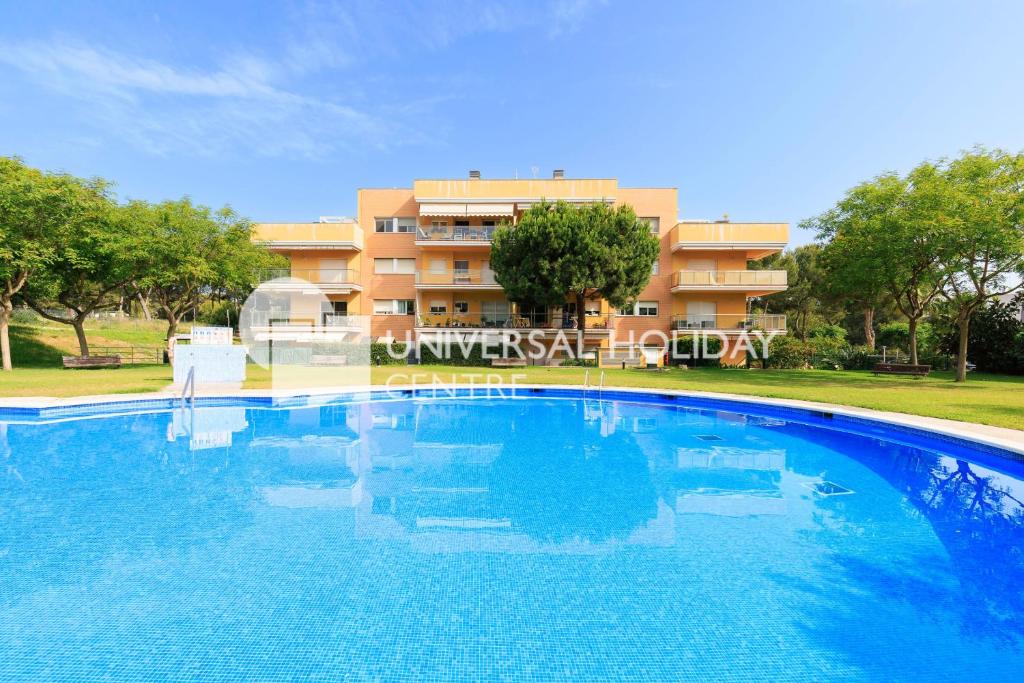UHC TRAMUNTANA FAMILY COMPLEX - 3
