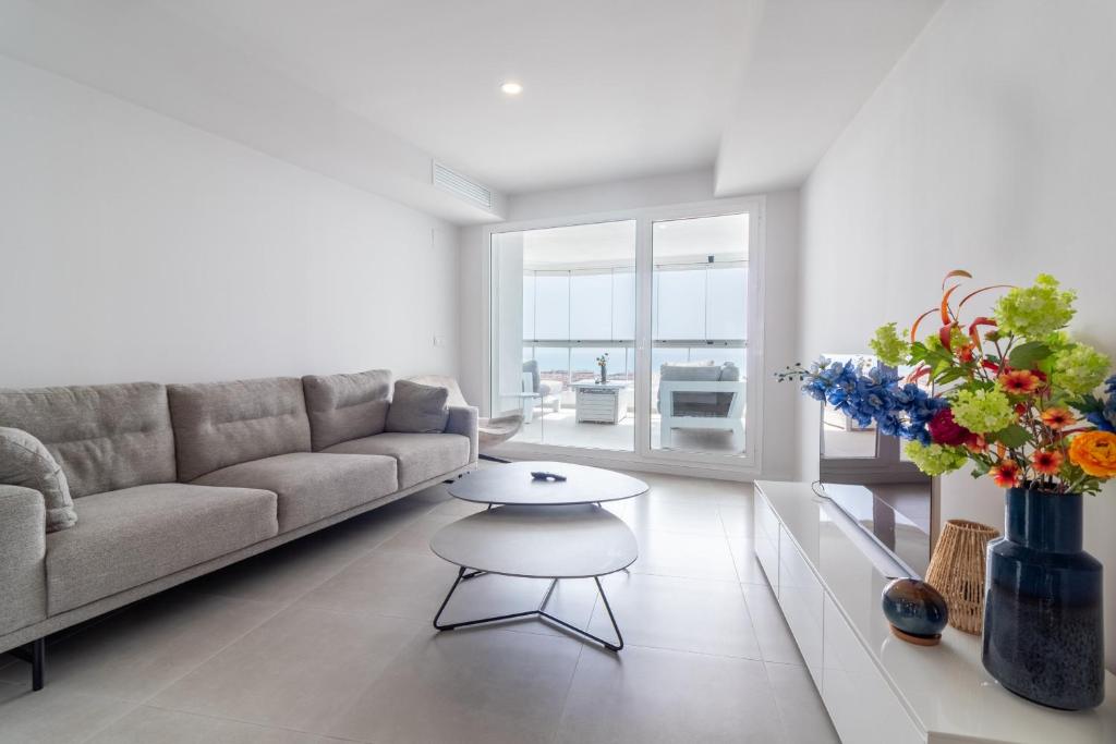 Moderno apartamento con 2 terrazas en Gran Canet by Global Vacacional - 5