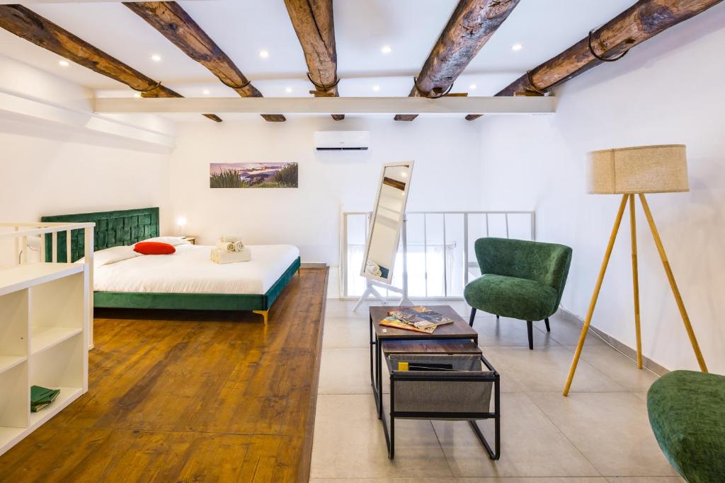 Toledo Heights by NapoliApartments - 5