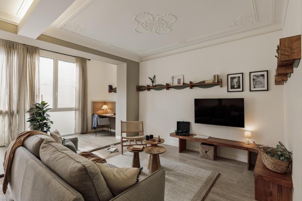Levia - 3 bedrooms and balcony in Eixample Esquerra, Barcelona