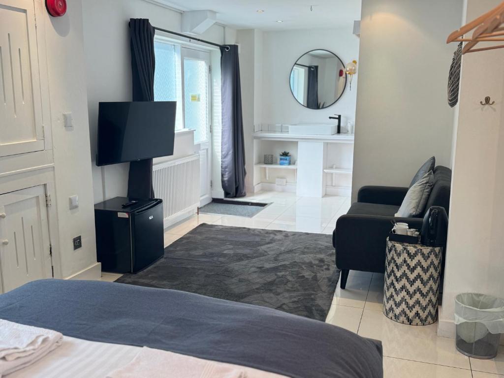 Central Kendal Escape, Kendal