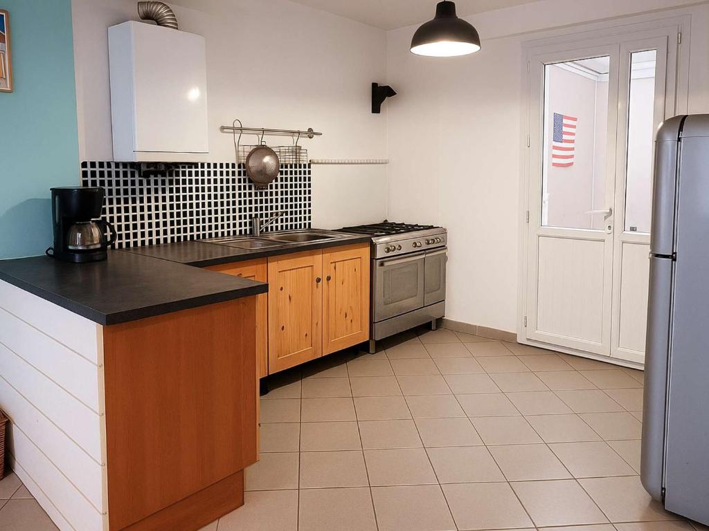 Maison à 1km de la plage, terrasse, cheminée, jeux - FR-1-675-53 - 3