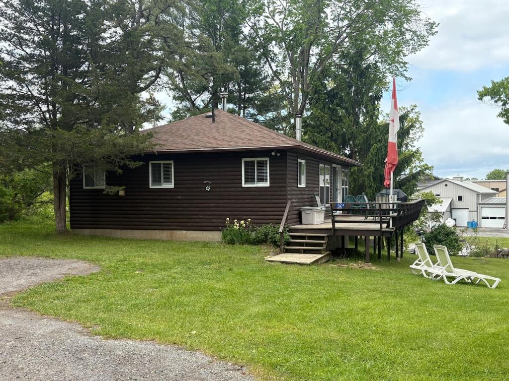 River Front Year Round Cottage, Ivy Lea