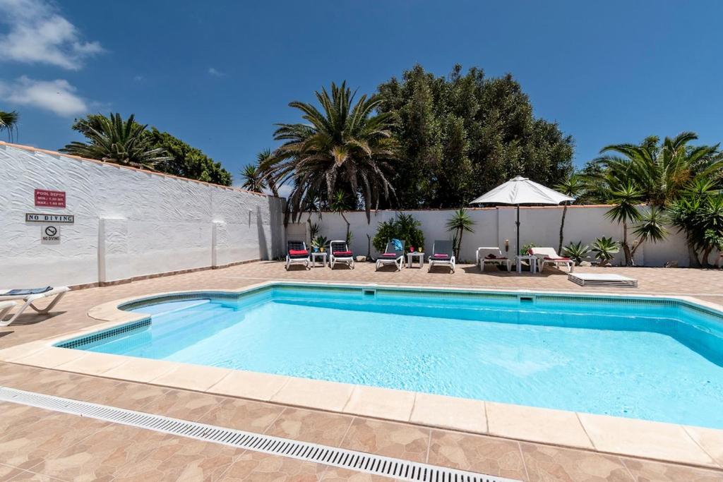 Beautiful and Spacious 4 Bedroom Villa - 3