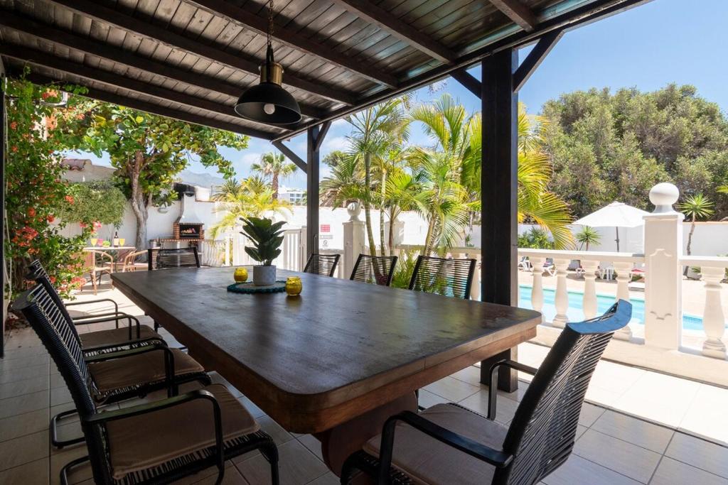 Beautiful and Spacious 4 Bedroom Villa - 5