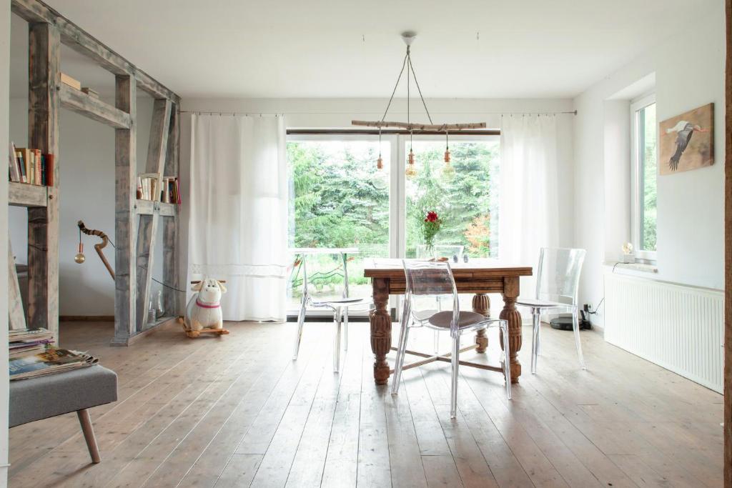 Idyllic Home Between Fields And Elbe Dyke, Seehausen