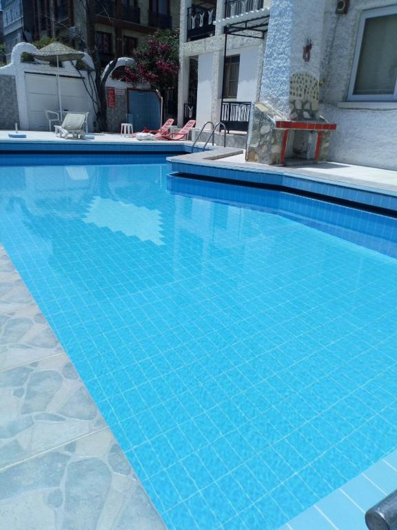 Villa Fortin Pension — Swimming pool in Kuşadası, Aydin