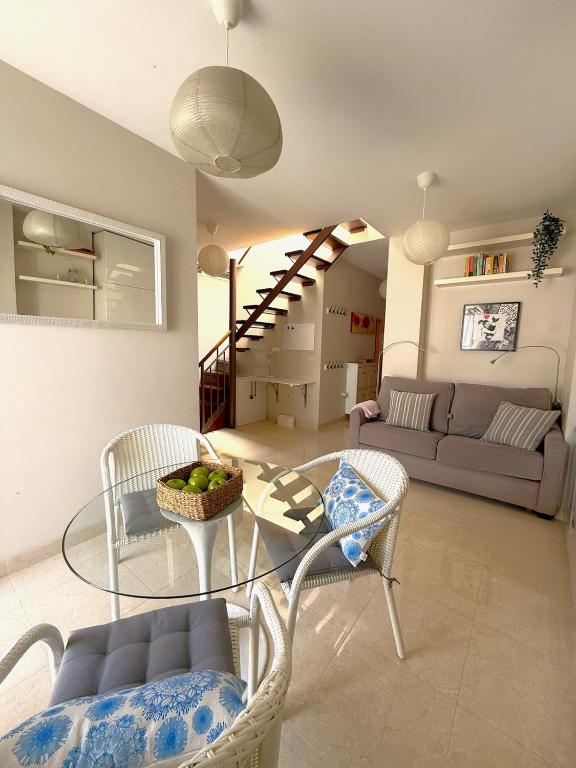 Sunny & cosy beach penthouse - 2
