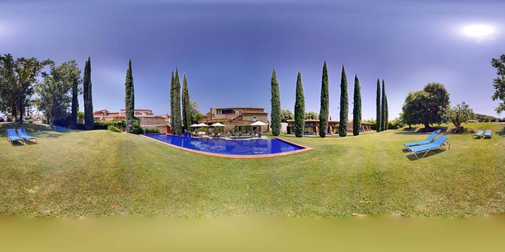 Arcs De Monells - Adults Only — Swimming pool in Monells, Catalonia