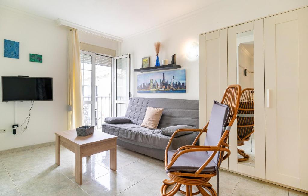 1 Bedroom Nice Apartment In Nerja - 3