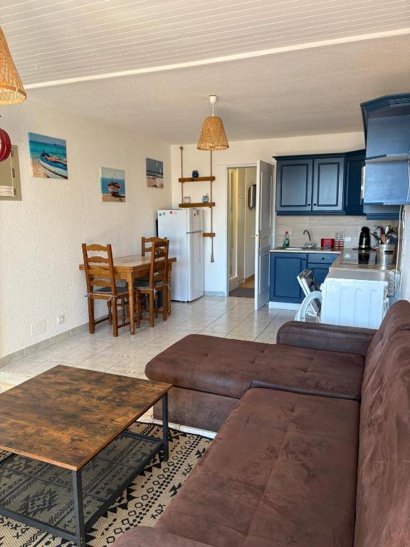Appart en RDC avec grandre terrasse sur la Marina - 3