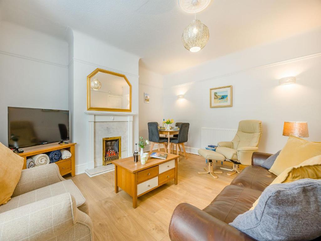 Edwin Cottage, Amble