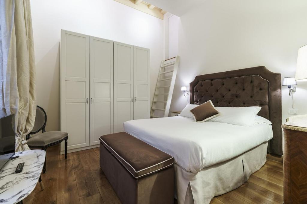 Luxury Nest in Historic Florence - 4