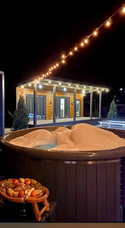 stream housee, Slavske