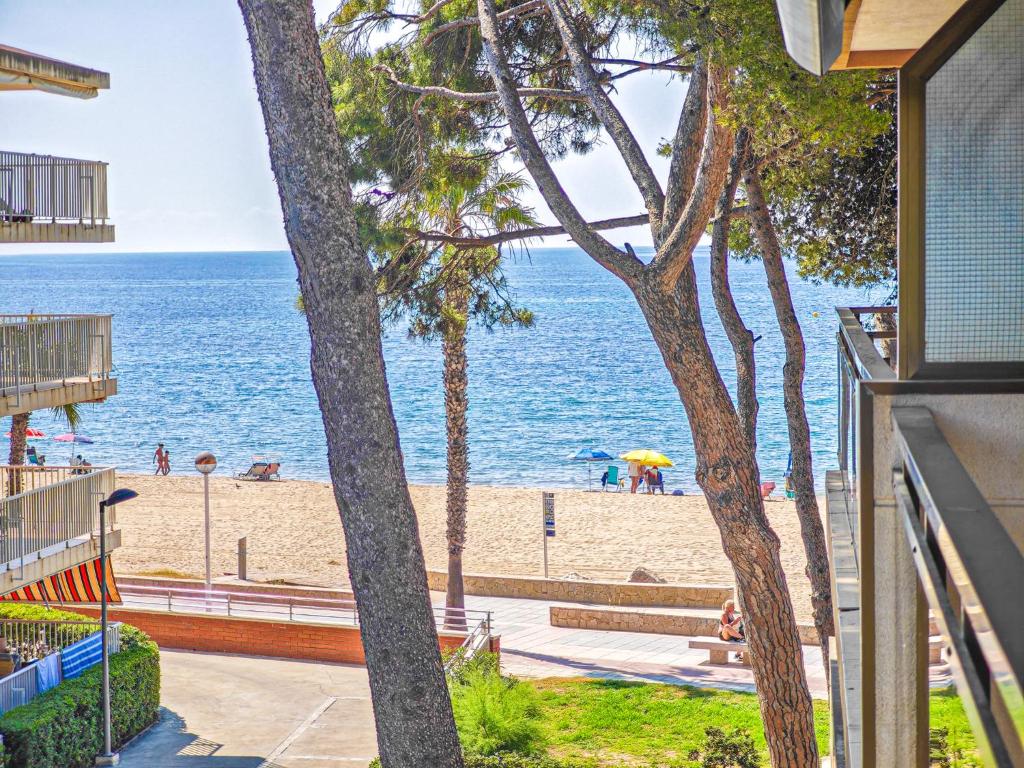 LITORAL COSTA DORADA - TXINGUDI Only families - 5