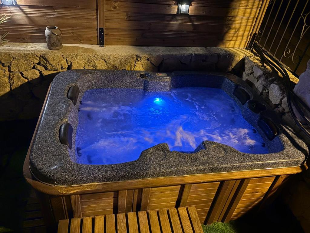 Cala-Azul y Jacuzzi - 4