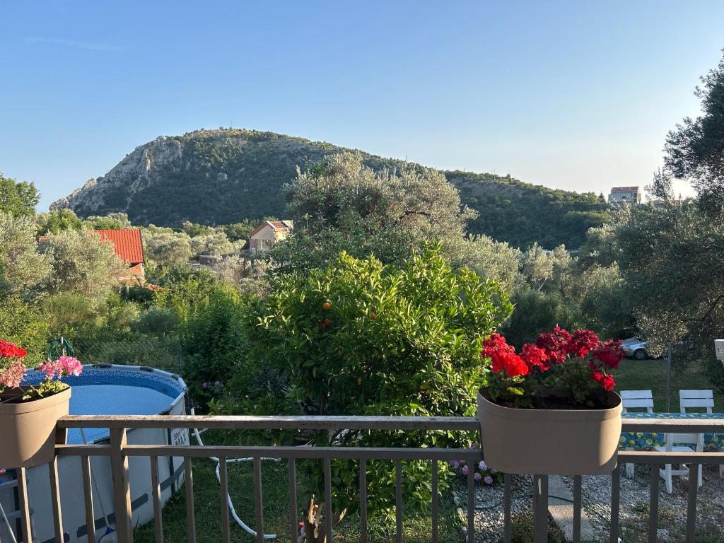 Apartman Buljarica-Bačvice 1 - 2