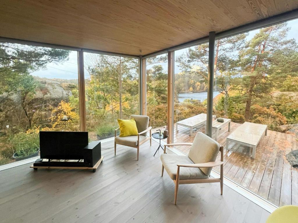Architect-Designed Cabin With Fjordviews, Risør