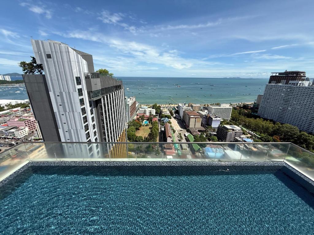 Pattyay The base AB, Pattaya Central