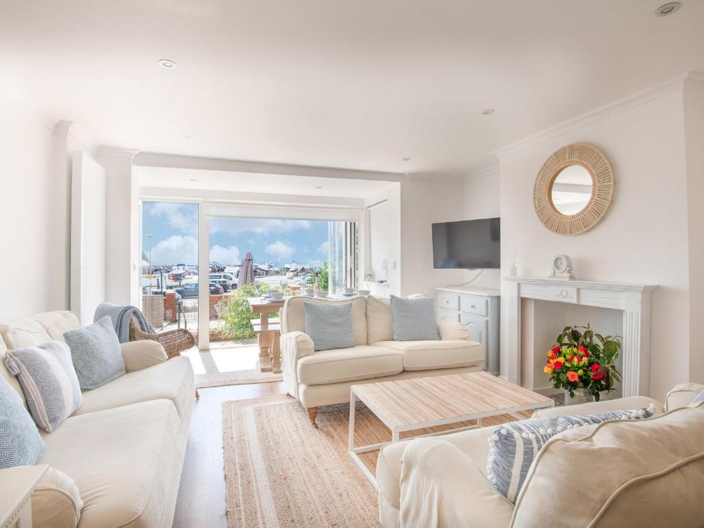 Coast View Apartment, Lyme Regis