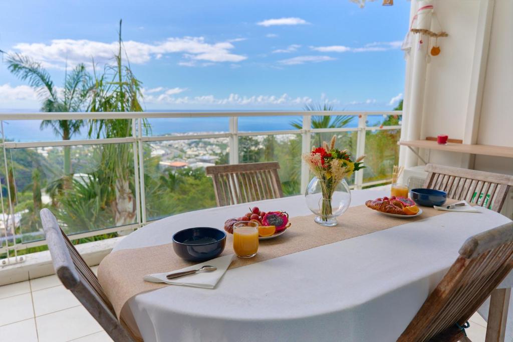 L'horizon bleu, vue, clim, piscine à proximité de l'aéroport, Saint-Denis