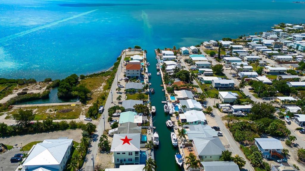 Tipsy Turtle - Waterfront Pool Home, Direct Atlantic Access!, Marathon