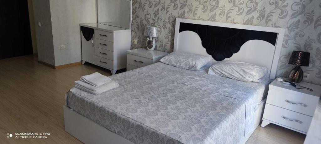 Rustaveli Sundown, Tbilisi