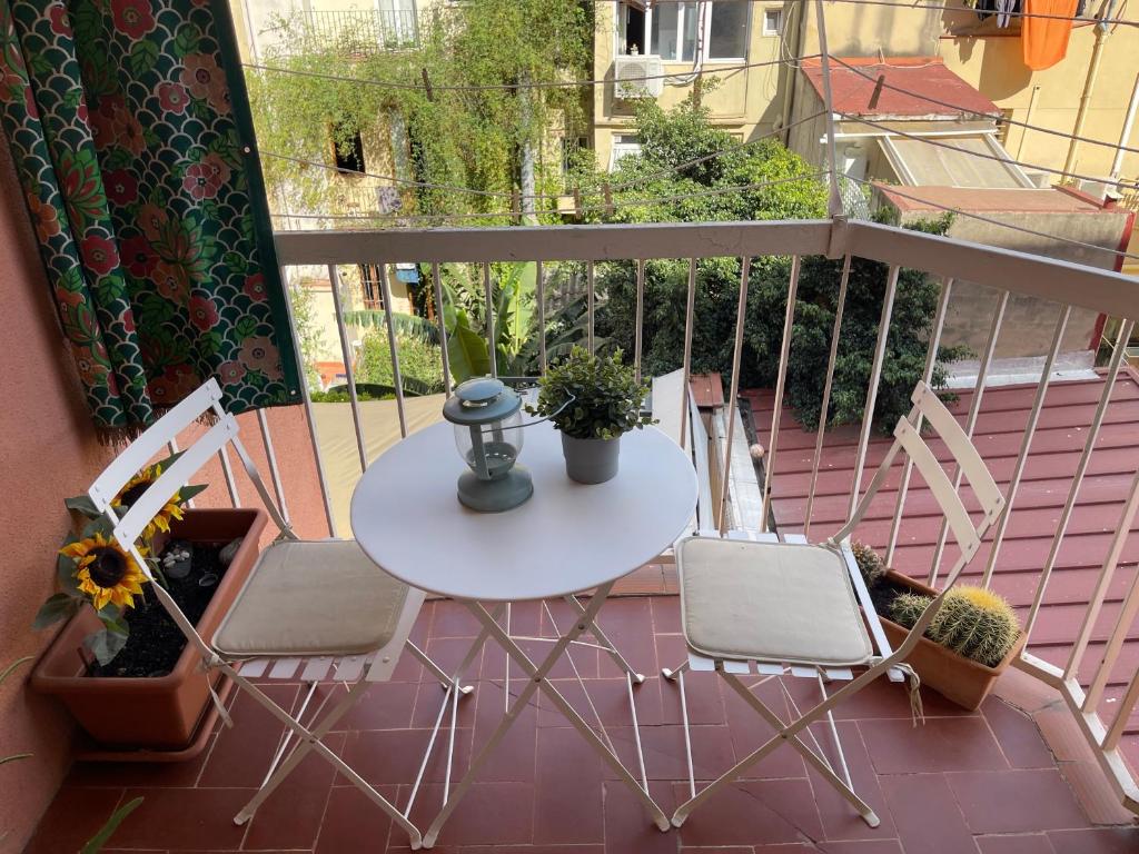 Barcelona Cozy Apartment - 3