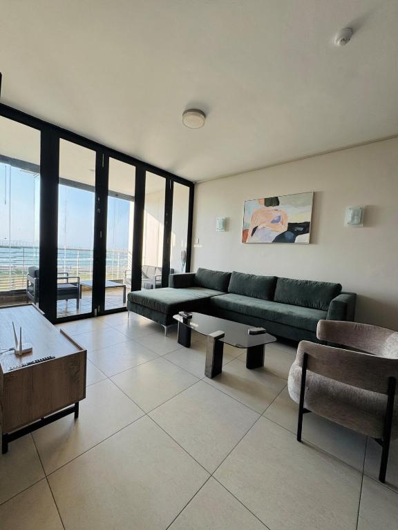 Accommodation Front - Breathtaking 4 sleeper with Sea Views, Durban