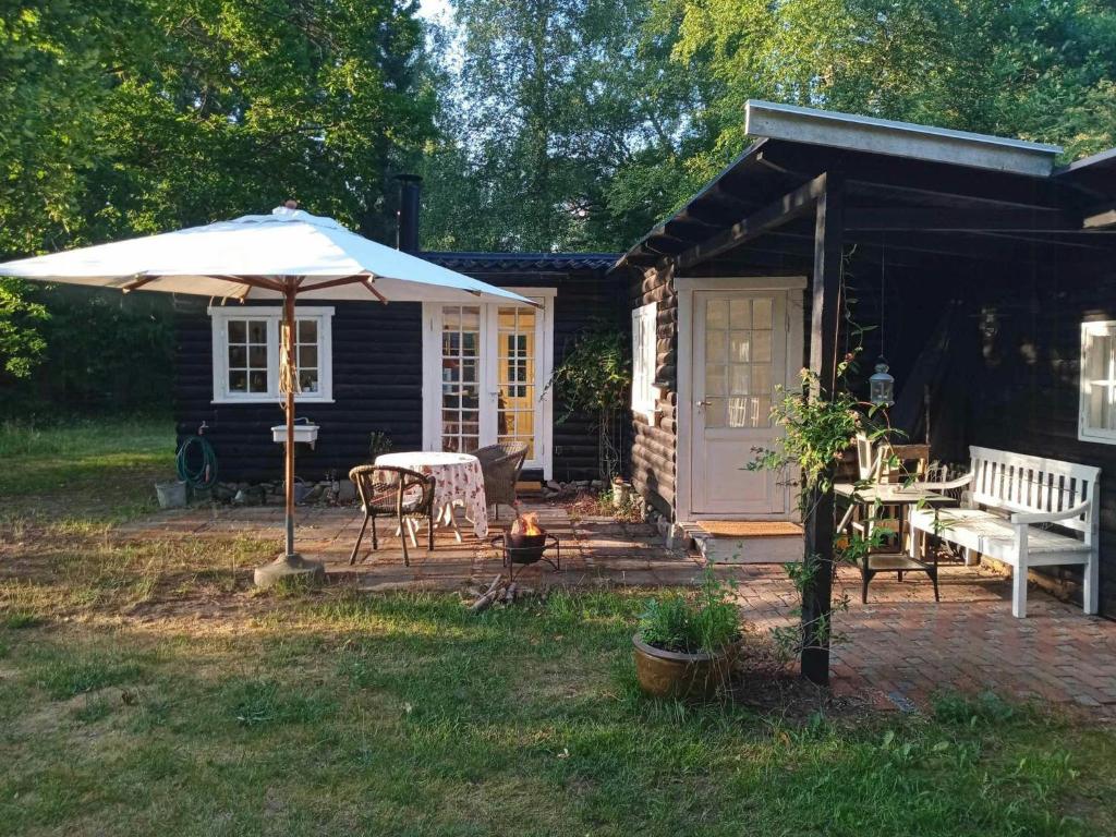 Retro And Simplicity In Two Small Houses By Arresø, Frederiksværk