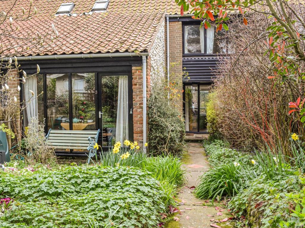 Owl Barn, Sidestrand