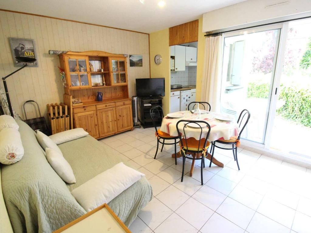 Appartement 4 pers avec Terrasse, Parking et Animaux Admis - FR-1-313-244 - 1