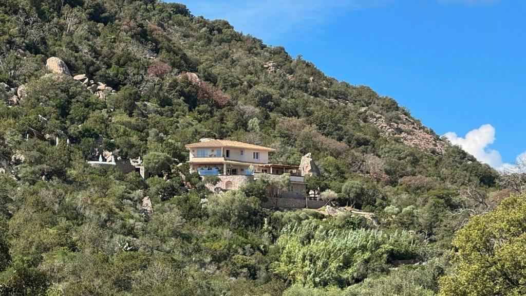 Secluded Villa With Sea View In Palombaggia, Porto-Vecchio