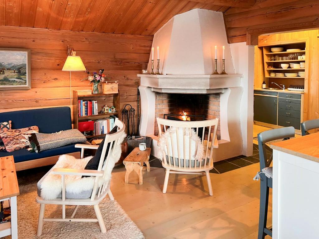 Traditional Log Cabin At Vierli, Rauland