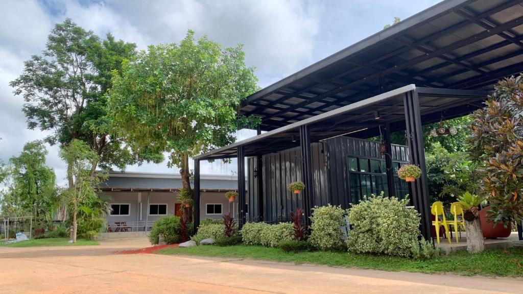 โรงแรมอีสานอินน์ ยโสธร - Easarninn Yasothorn, Yasothon