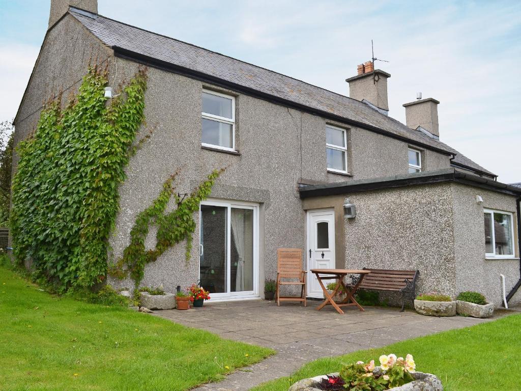 Gallt Y Balch, Llangadwaladr