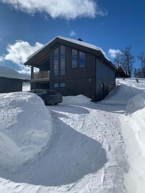 Lovely, New Apartment At Kvitfjell With Ski-In Out, Favang