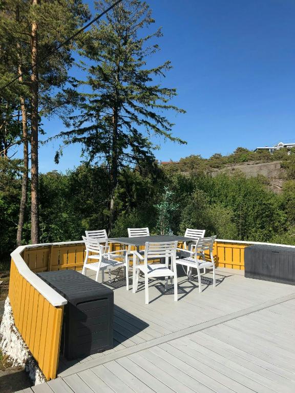 Forest Cabin By The Sea Near Fredrikstad, Kråkerøy