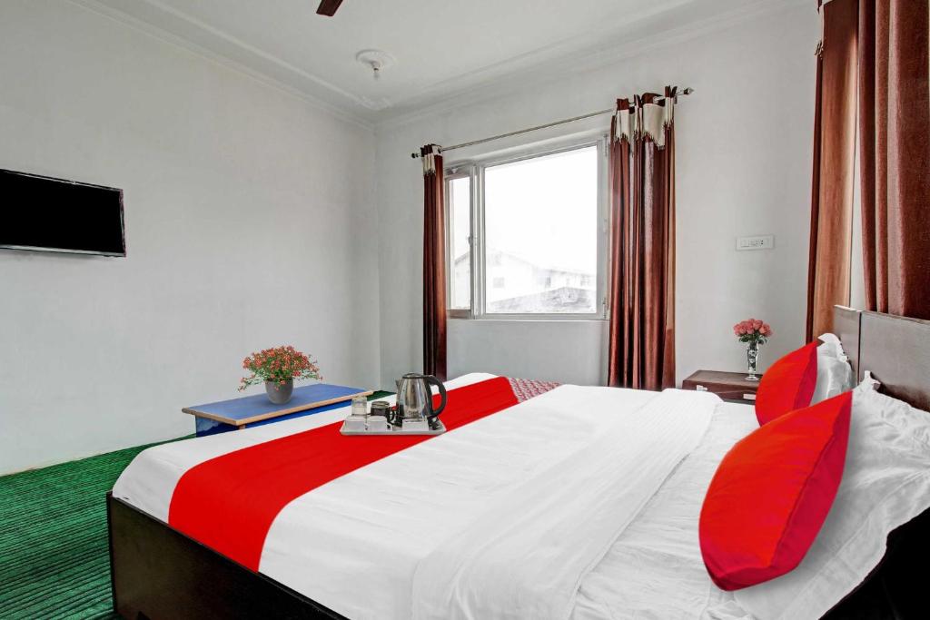 Collection O Rajbagh Post Office, Šrínagar