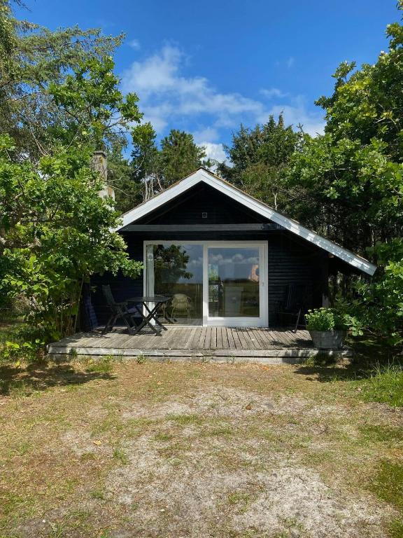 Simple Cottage With Access To Beach And Heathland, Endelave By