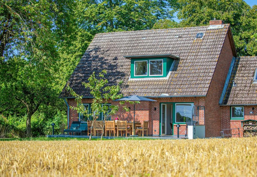 Country House Close To The Beach With Field Views, Maasholm