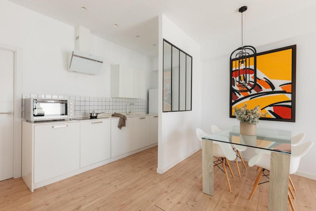 Penthouse with Terrace 2 Bedrooms 2 Bathrooms - 5